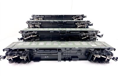 Fleischmann H0 Personenwagen Konvolut + Gep�ckwagen DB + Licht